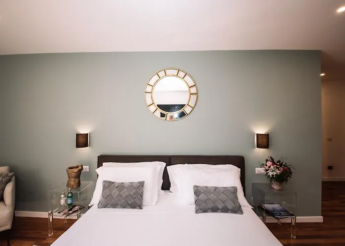 Gasthuis Fellini Design Suites Romе *