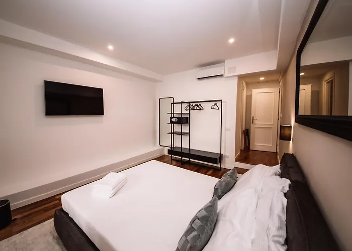 Fellini Design Suites Romе * Rome